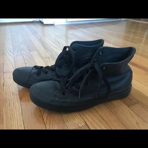 ❌SOLD❌Leather Women’s Converse